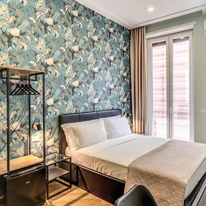 https://gravina8-rooms-in-naples.hotels-amalfi.com