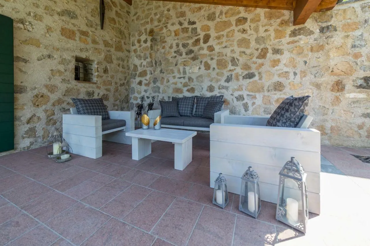 Farm stay Agriturismo Casarai Zone Italy